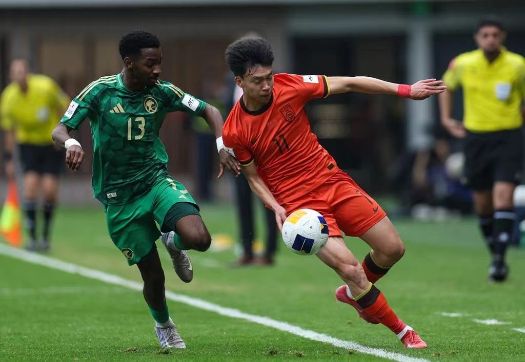 星空体育官网-王钰栋启蒙教练：王钰栋从不耍脾气，训练时感觉有用不完的力气