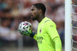 星空体育官方入口-隆戈：米兰今夏想出售迈尼昂，不会拒绝2500万至3000万欧元报价