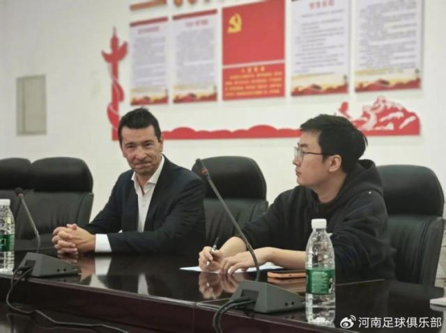 星空体育-河南体育总监：成绩低迷时更换主教练并是最好选择