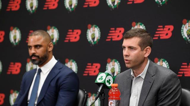 星空体育官方入口-绿军新掌门点评休赛期运作 球队补强依旧未完待续